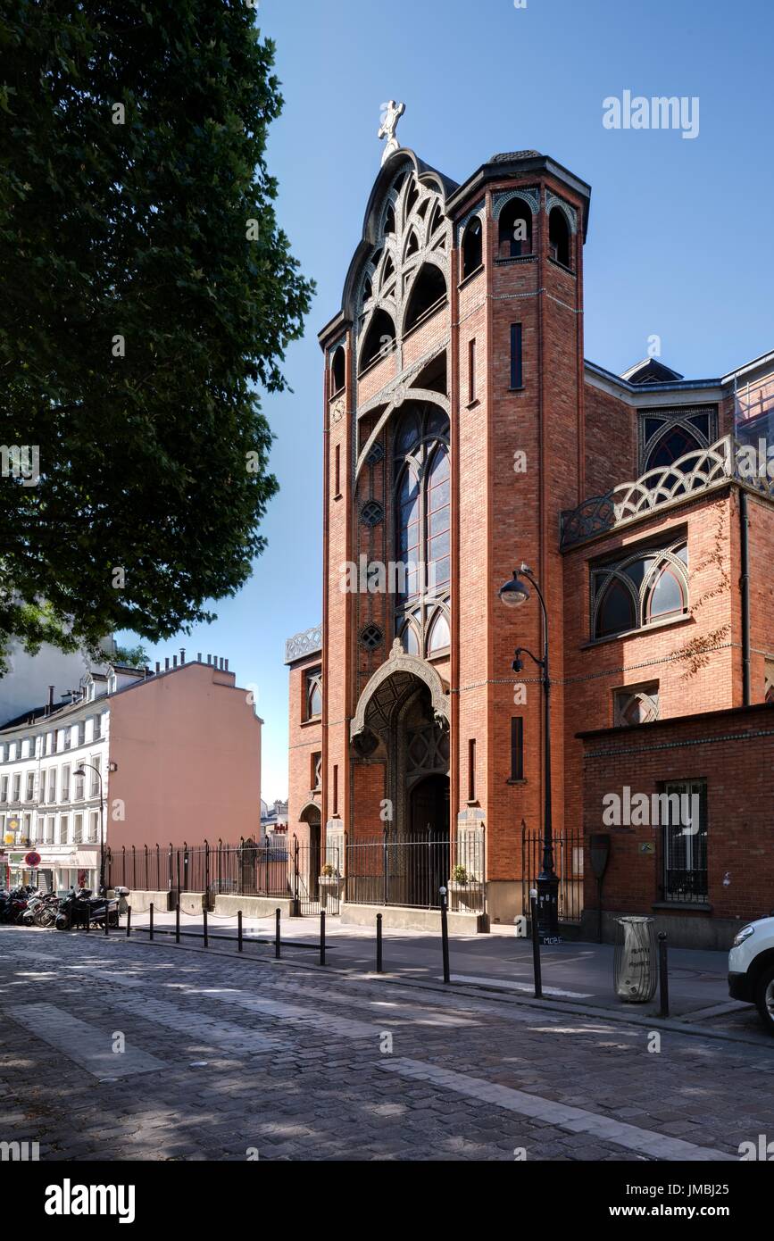 Paris, Pfarrkirche Saint-Jean de Montmartre, 19 Rue des Abbesses, Architekt Anatole de Baudot Stockfoto