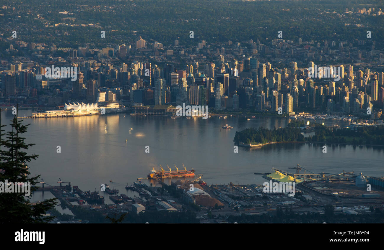 Von Vancouver. Ein Blick auf Downtown Vancouver bei Sonnenuntergang. Stockfoto