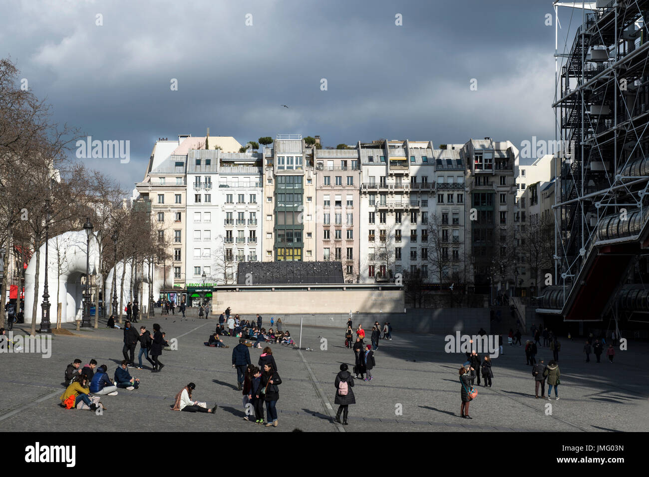 Europa, Frankreich, Paris, Centre GEORGES POMPIDOU SQUARE Stockfoto