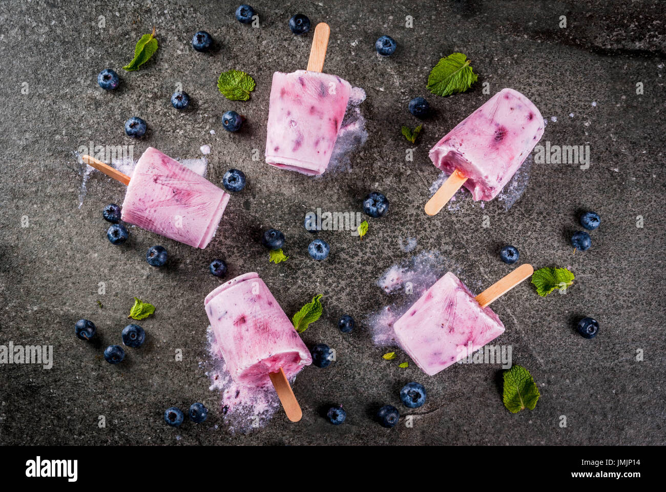 Vanille Desserts Stockfotos und -bilder Kaufen - Alamy Vanille Desserts Stockfotos und -bilder Kaufen - Alamy