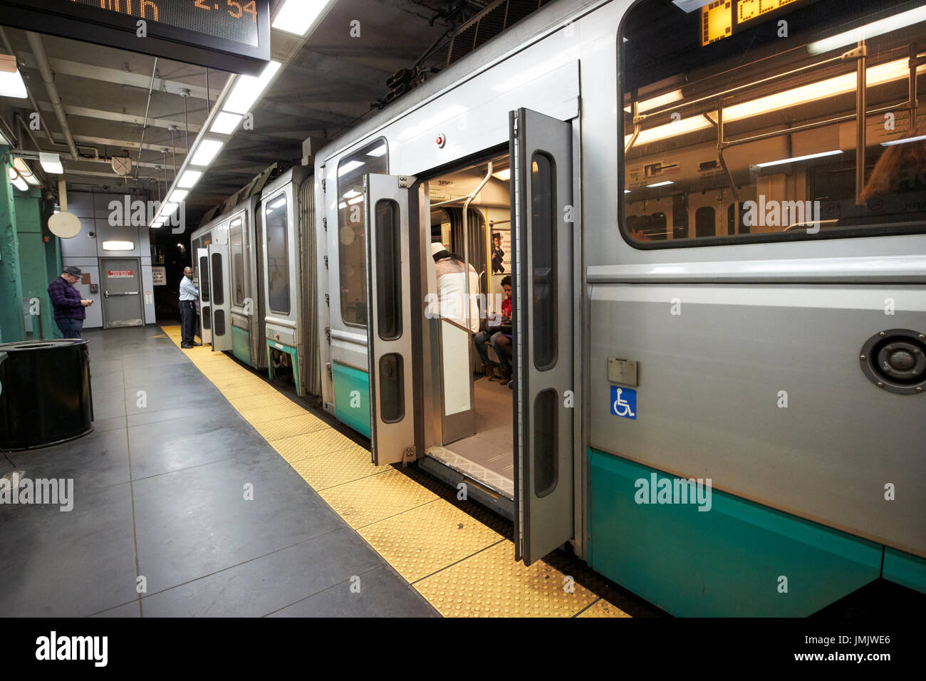Boston MBTA grüne u-Bahn Station Kenmore USA Stockfoto