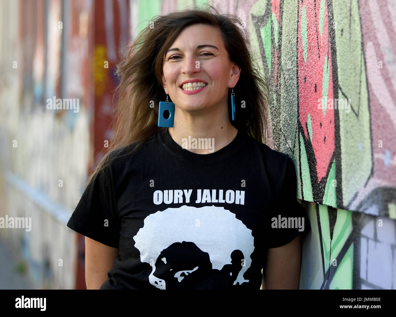 Kreuzberg, Berlin, Deutschland. 28. Juli 2017. Die Zustand-Vorsitzende der Hiphop-Party "Urbane sterben", Niki Drakos, Kreuzberg, Berlin, Deutschland, 28. Juli 2017 entnehmen. Foto: Britta Pedersen/Dpa-Zentralbild/Dpa/Alamy Live News Stockfoto