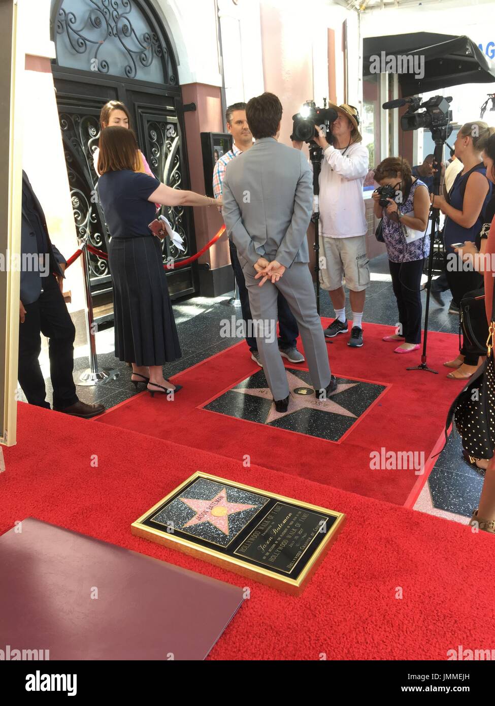 Hollywood, Kalifornien, USA. 26. Juli 2017. I15914CHW. Jason Bateman wohlwollend mit Stern auf dem Hollywood Walk Of Fame.6533 Hollywood Boulevard vor dem Hudson Apartments, Hollywood, Kalifornien, USA.07/26/2017.JASON BATEMAN. © Clinton H.Wallace/Photomundo International / Fotos Inc Credit: Clinton Wallace/Globe Fotos/ZUMA Draht/Alamy Live-Nachrichten Stockfoto