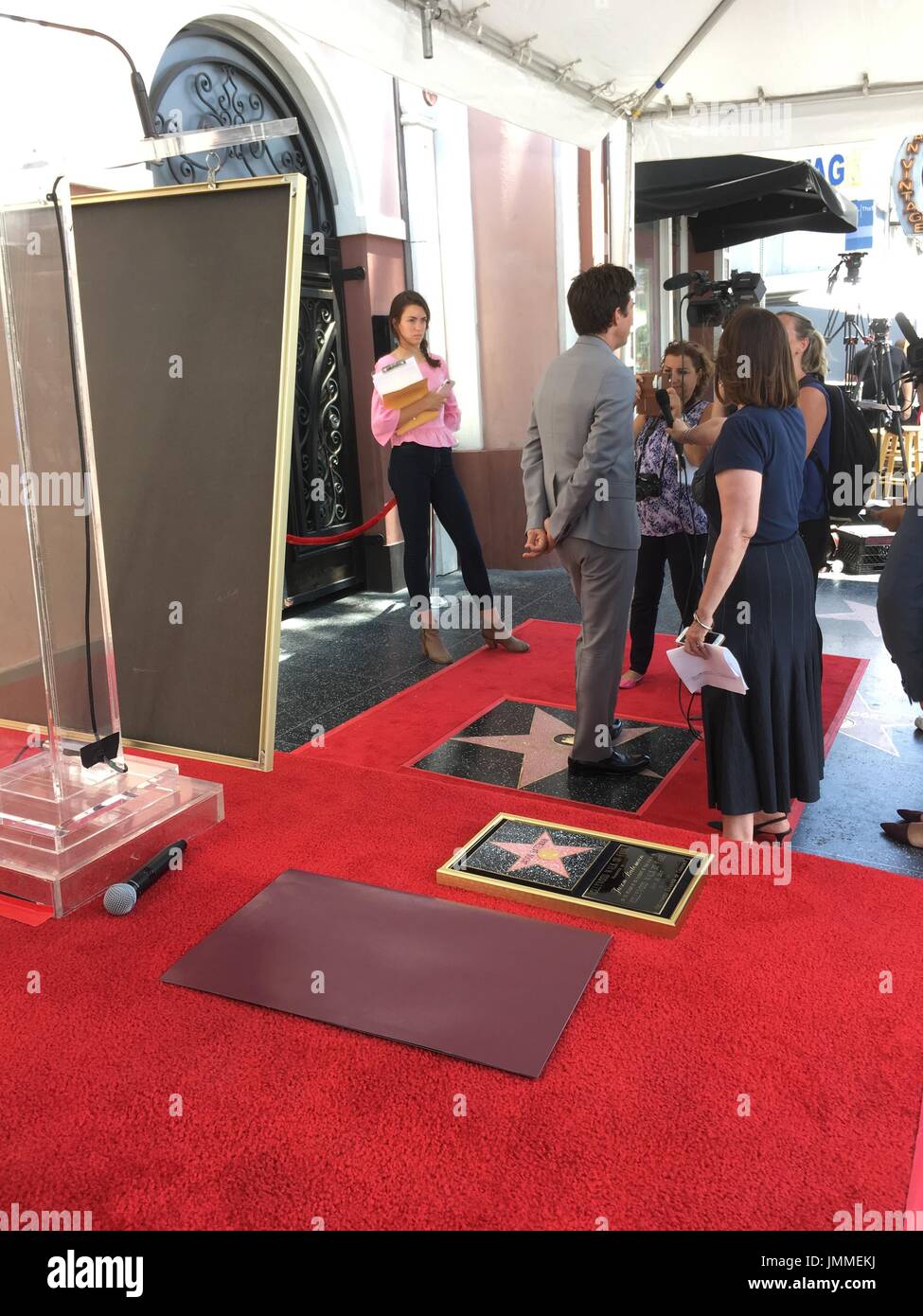 Hollywood, Kalifornien, USA. 26. Juli 2017. I15914CHW. Jason Bateman wohlwollend mit Stern auf dem Hollywood Walk Of Fame.6533 Hollywood Boulevard vor dem Hudson Apartments, Hollywood, Kalifornien, USA.07/26/2017.JASON BATEMAN. © Clinton H.Wallace/Photomundo International / Fotos Inc Credit: Clinton Wallace/Globe Fotos/ZUMA Draht/Alamy Live-Nachrichten Stockfoto