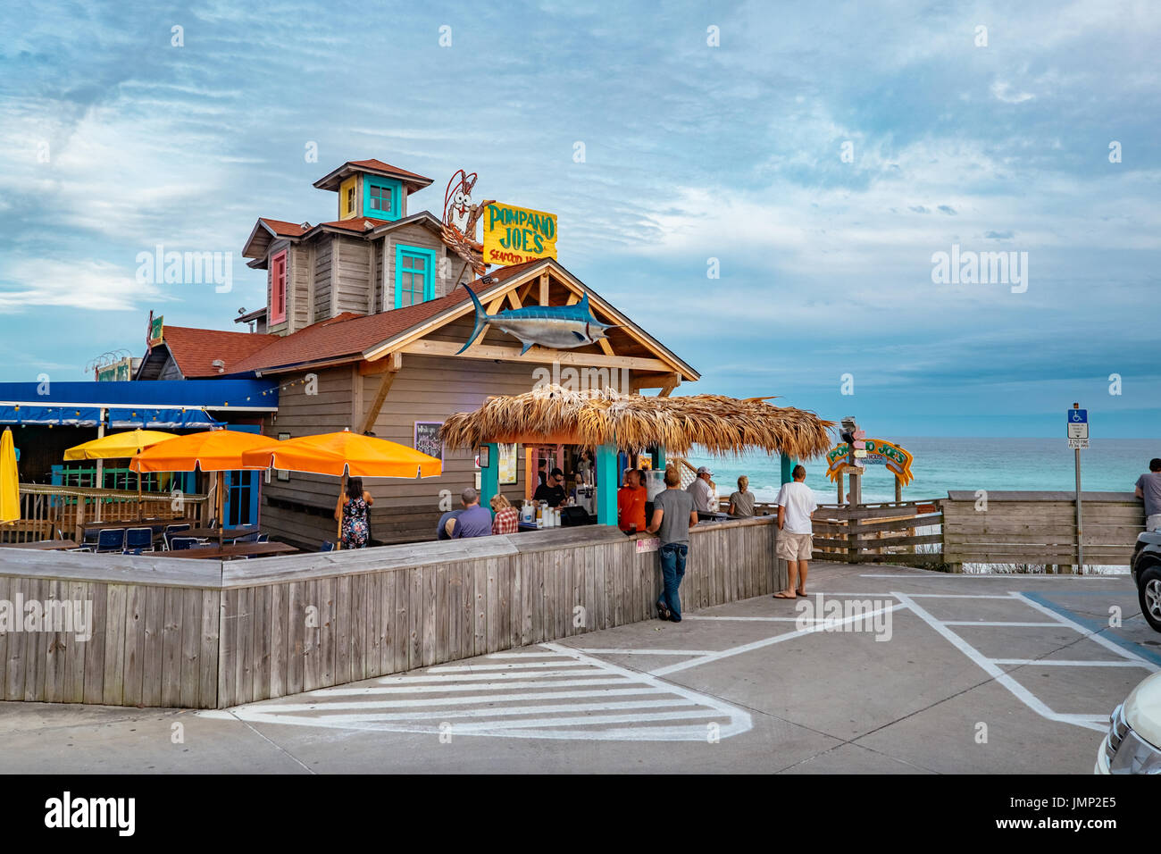 Pompano Joe's Beach Bar, Restaurant und Bar, im Miramar Beach, östlich von Destin, Florida am Golf von Mexiko, USA. Stockfoto
