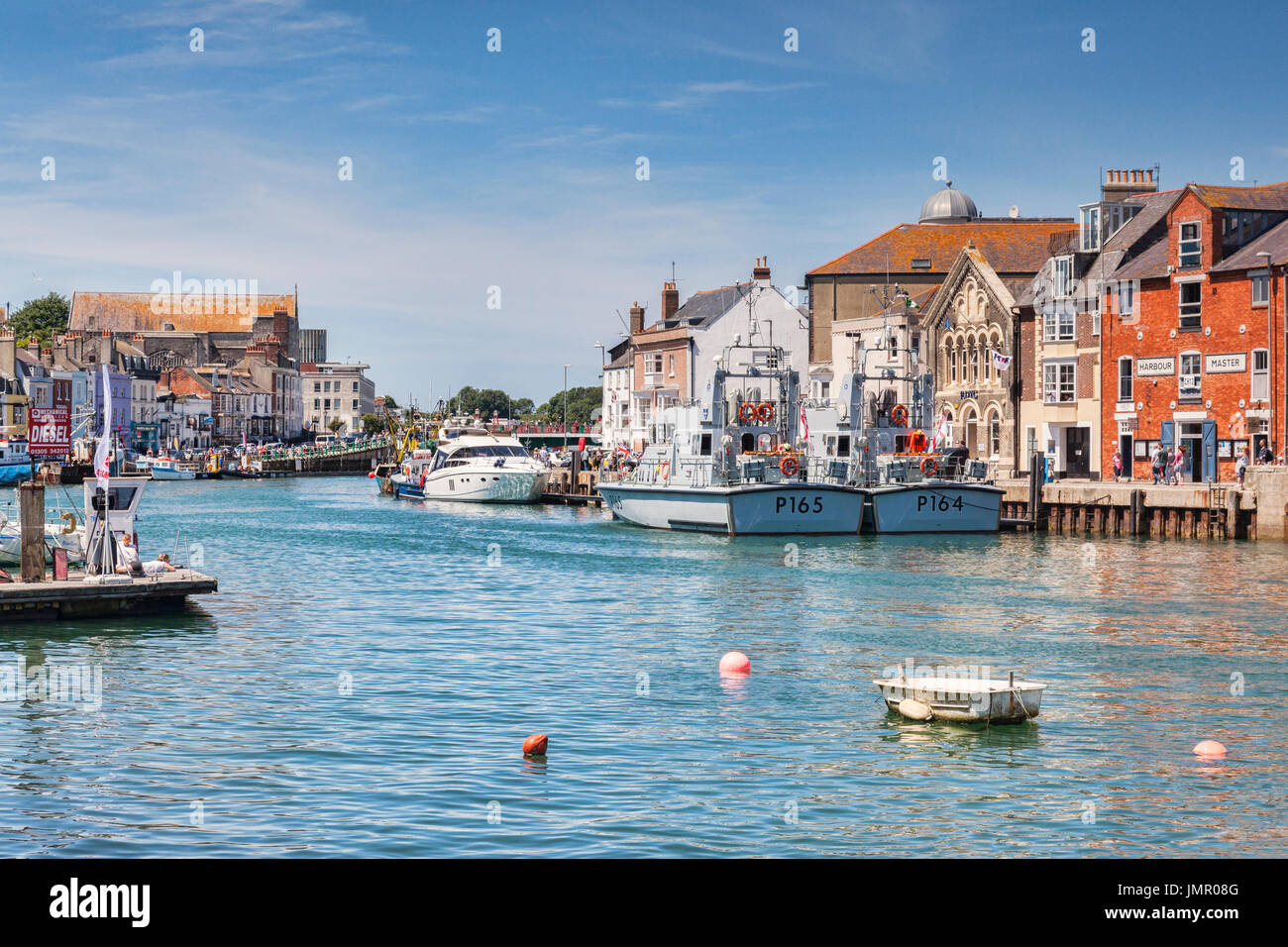 2. Juli 2017: Weymouth, Dorset, England, UK - The River Wey und die alten Docks an einem hellen sonnigen Sommernachmittag. Stockfoto