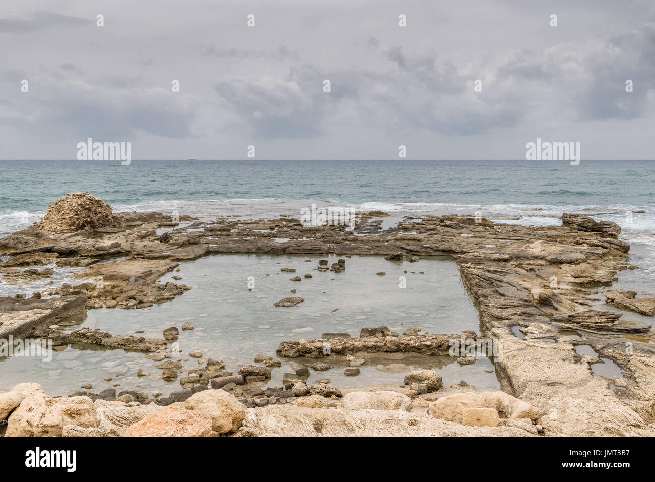 Caesarea Maritima - Herods pools Stockfoto