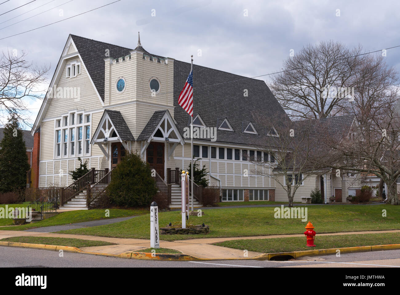 Spring Lake NJ, USA--St. Andrews Vereinigte Methodistische Kirche in Spring Lake, NJ. Nur zur redaktionellen Verwendung. Stockfoto Spring Lake NJ, USA--St. Andrews Vereinigte Methodistische Kirche in Spring Lake, NJ. Nur zur redaktionellen Verwendung. Stockfoto