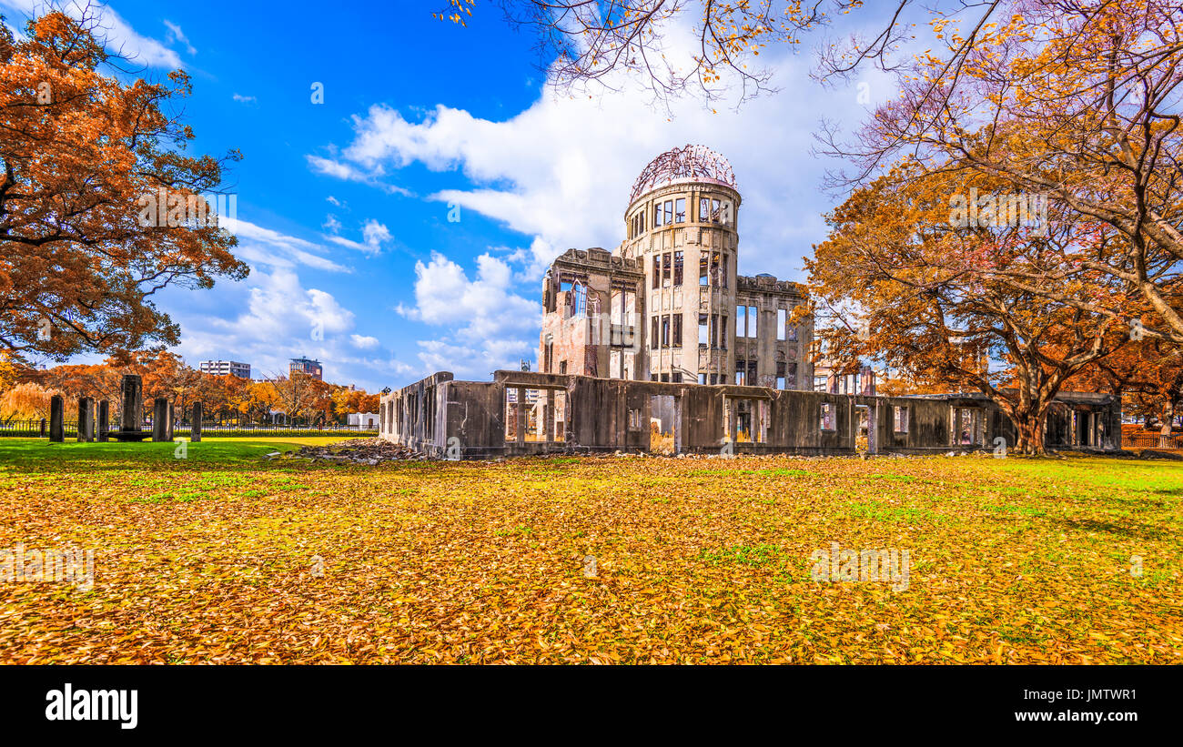 Hiroshima, Japan Atomic Bomb Dome im Herbst. Stockfoto