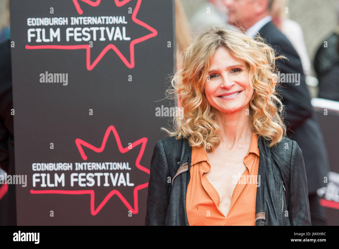 BILD: KYRA SEDGWICK TYP: ERÖFFNUNGSGALA (ROTER TEPPICH) TITEL: GOD'S OWN COUNTRY (UK PREMIERE) Stockfoto