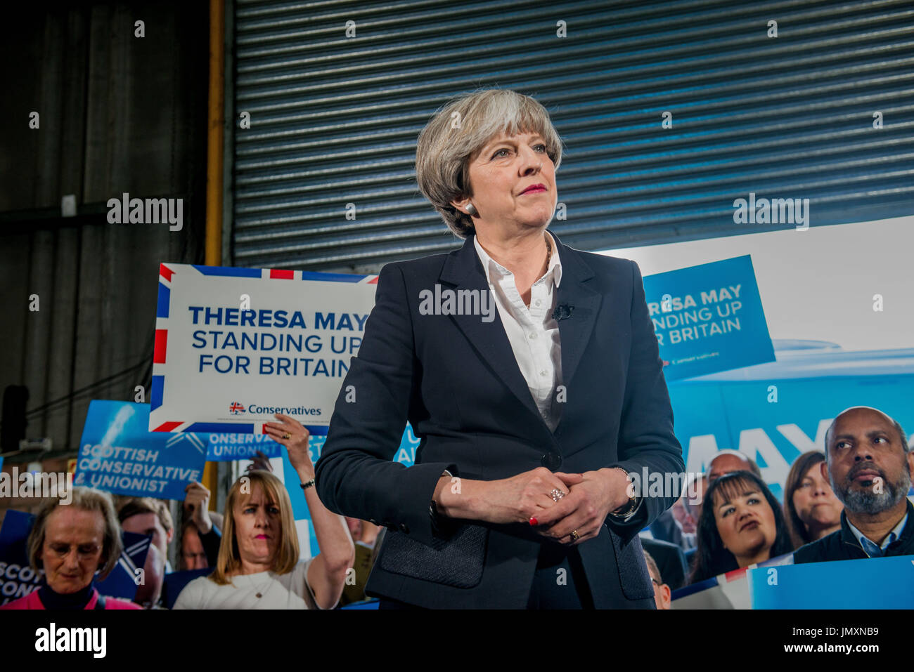 Premierminister Theresa Mai Besuch Clockwork Ausbau und Lagerung Gesellschaft in Edinburgh in den Aufbau der britische allgemeine Wahl, 5. Juni 2017 Stockfoto