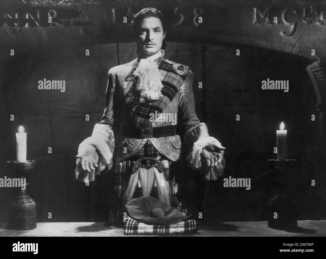 Robert Donat, am Set des Films "The Ghost Goes West", United Artists, 1935 Stockfoto