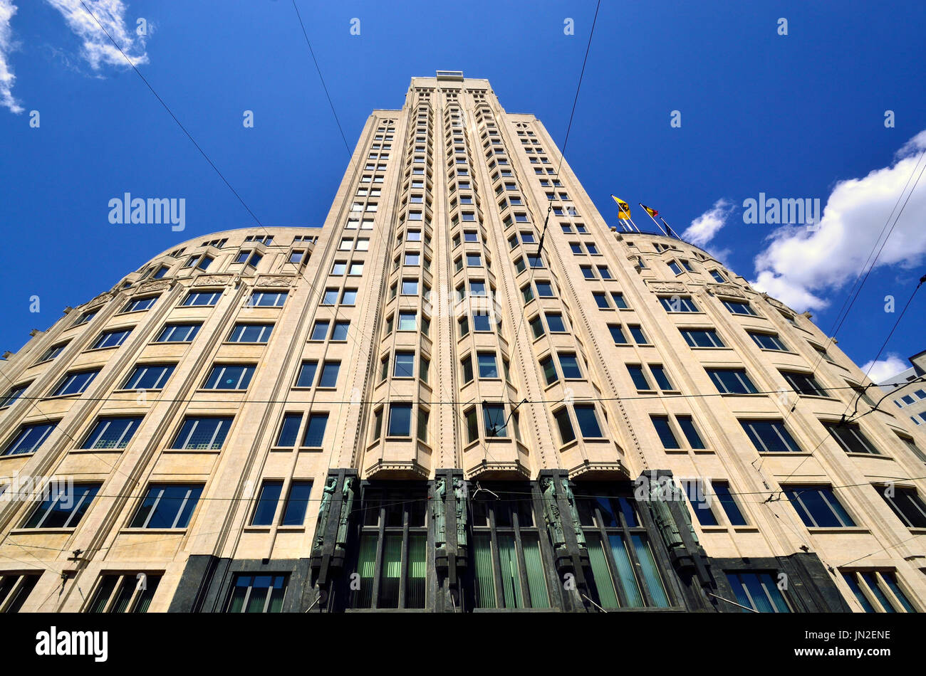 Antwerpen, Belgien. Boerentoren ("Bauern Turm") oder KBC Tower. 95,8 m hoch. 1932: Art Deco (Emiel van Averbeke, Jan R. Van Hoenacker und Jos Smolderen) Stockfoto