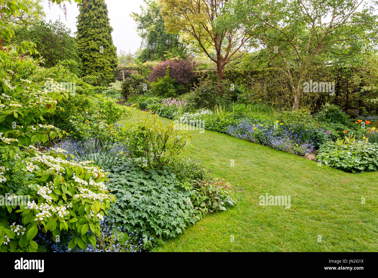 Versailles-Garten in Barnsdale Gärten wo die späten Geoff Hamilton "Gärtner-Welt" für die BBC, nr Oakham, Rutland, England, UK gedreht Stockfoto