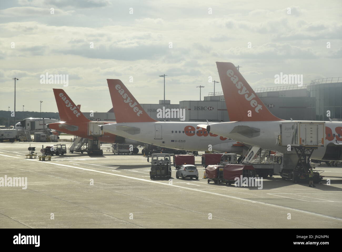 Easyjet Flugzeug am Flughafen London Gatwick Crawley West Sussex UK Stockfoto