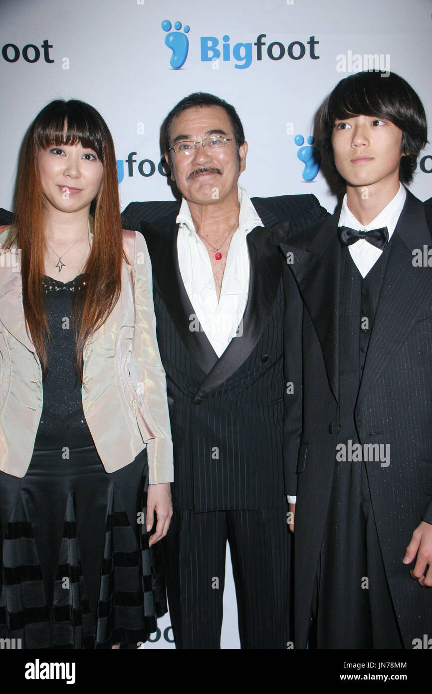 Juri Manase, Sonny Chiba, Mckenyu Chiba 01.10.2011, Singafest Asian Film Festival statt, im Bigfoot Crest Theatre, Los Angeles, CA, Foto von Izumi Hasegawa/HollywoodNewsWire.net Stockfoto