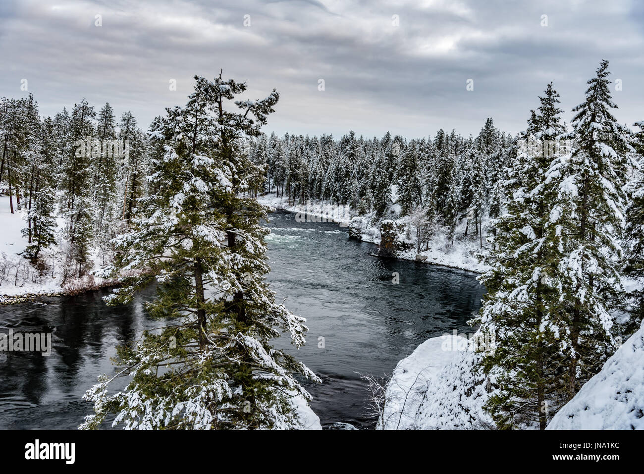 Winter-Decke auf der Spokane River. Riverside State Park. Stockfoto