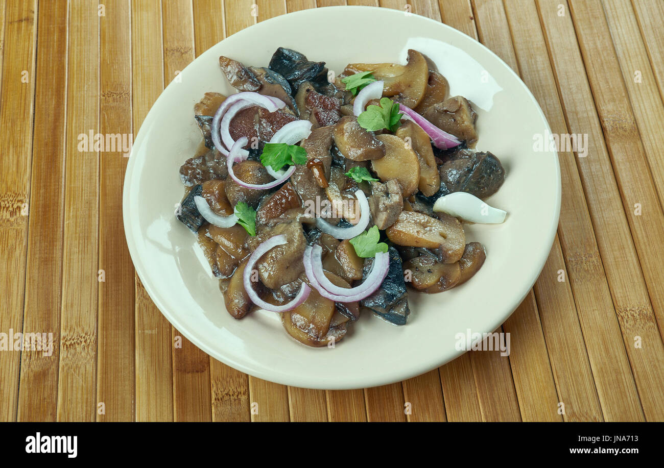 Khorescht-e Qarch - Pilz iranischen Cooking.Persian Küche Stockfoto