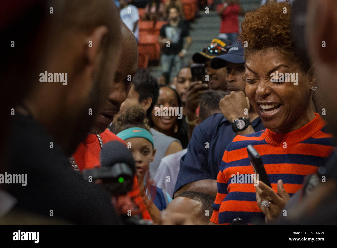 Taraji P. Henson Aktien lachen DMX-Big 3 Woche 5 3-on-3 Turnier UIC-Pavillon Juli 23,2017 Chicago, Illinois. Stockfoto