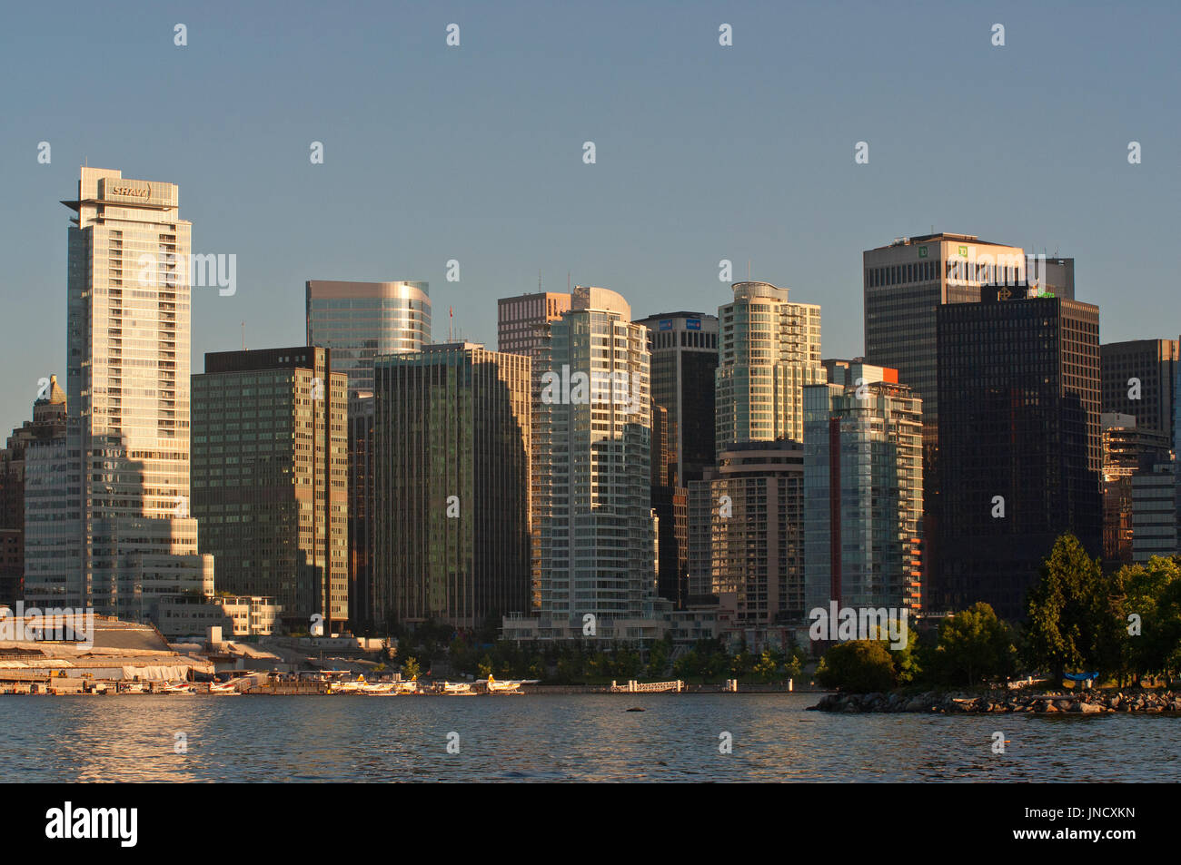 Vancouver Downtown und Schwimmer Flugzeug terminal, Vancouver, Britisch-Kolumbien, Kanada Stockfoto