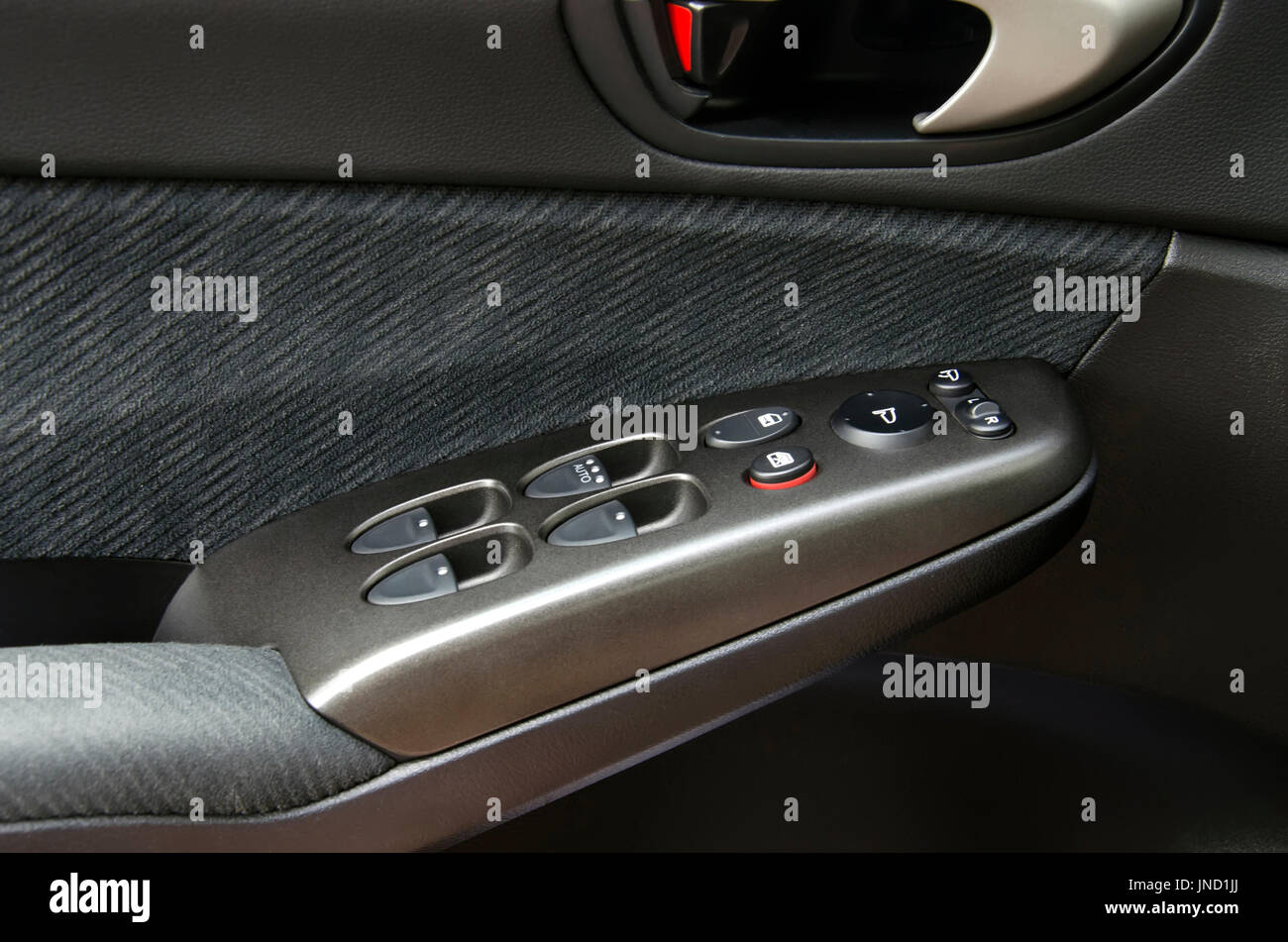 Auto Armlehne mit Fenster-Bedienelemente Stockfotografie - Alamy