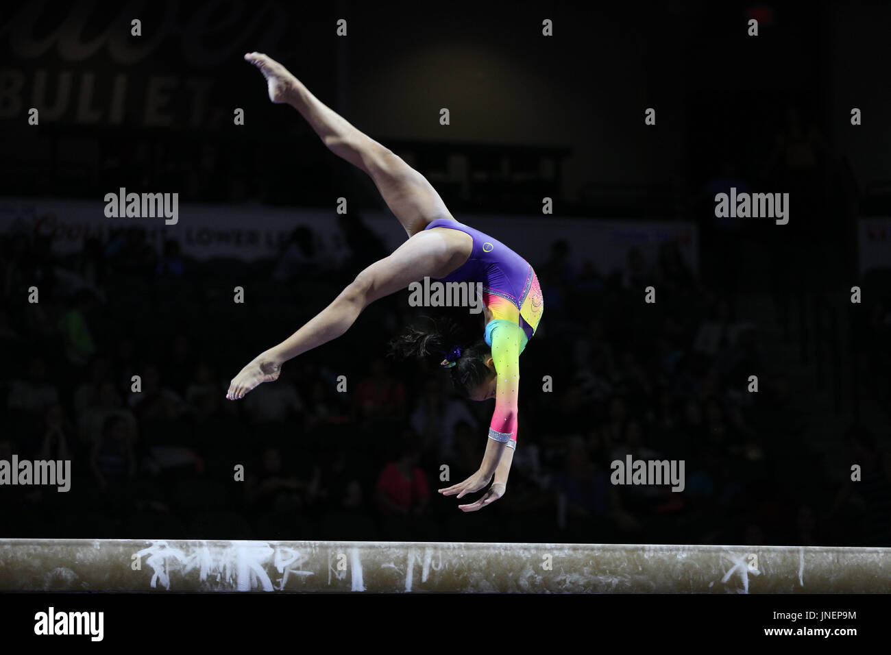 Hoffman Estates, IL, USA. 29. Juli 2016. Turnerin Emma Malabuyo konkurriert in der junior Competition an der 2017 US Classic im Sears Centre in Hoffman Estates, IL. Melissa J. Perenson/CSM/Alamy Live-Nachrichten Stockfoto