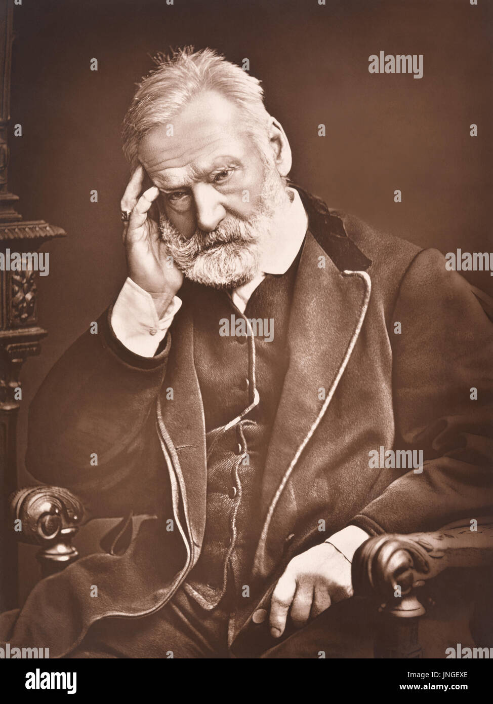 Victor Hugo (1802 – 1885) war ein französischer Dichter, Schriftsteller und Dramatiker der romantischen Bewegung. Zu seinen Werken zählen die Romane Les Misérables und der Glöckner von Notre-Dame. Stockfoto