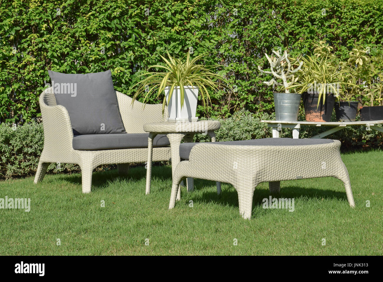 Grunen Garten Mit Einem Outdoor Mobel Lounge Gruppe Mit