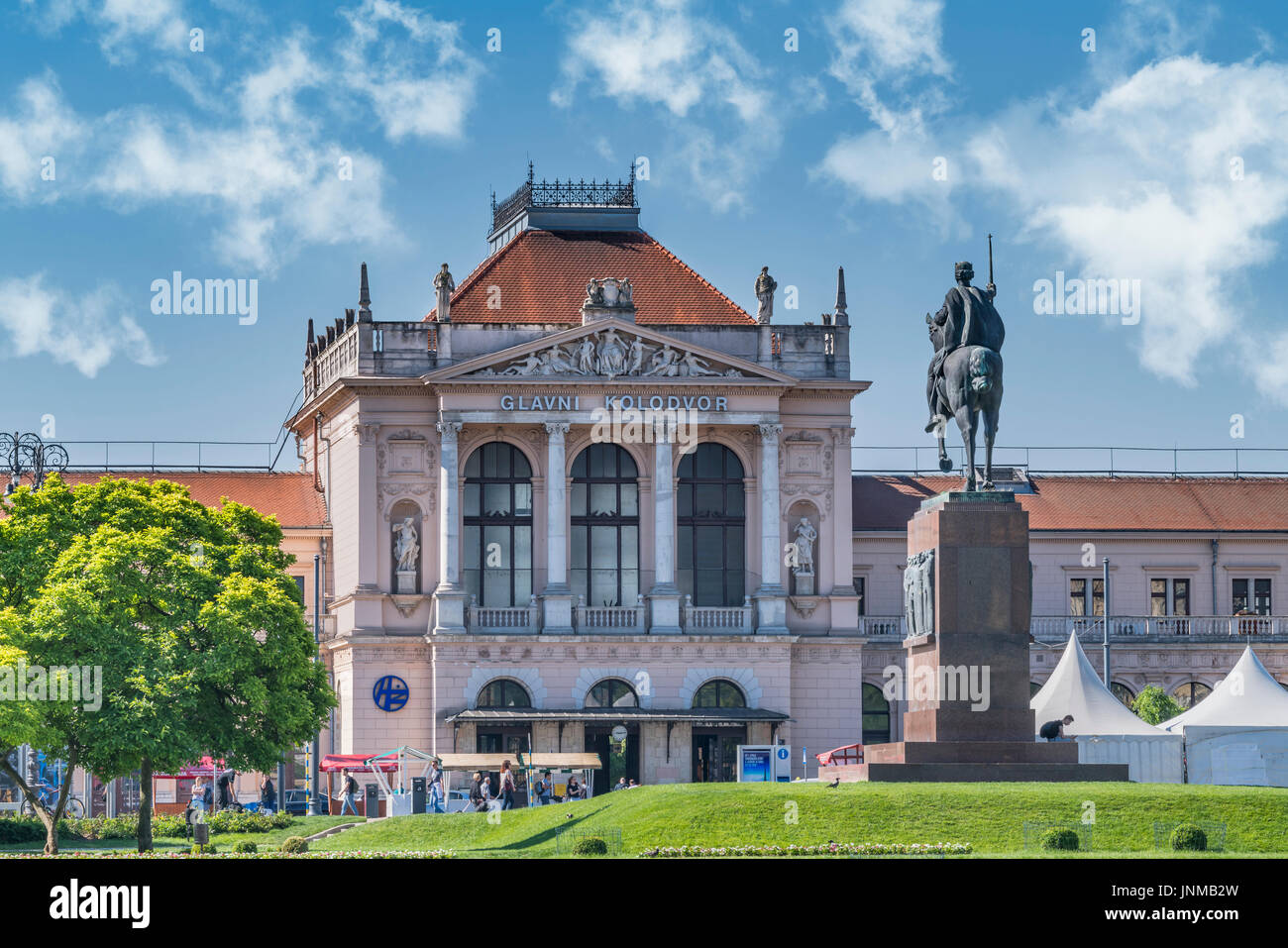 Zagreb kroatien bahnhof -Fotos und -Bildmaterial in hoher Auflösung – Alamy