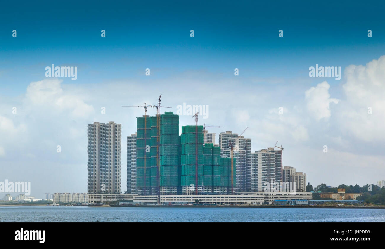 Neue moderne Küstenentwicklung Johor Bahru, betrachtet aus Singapur Stockfoto