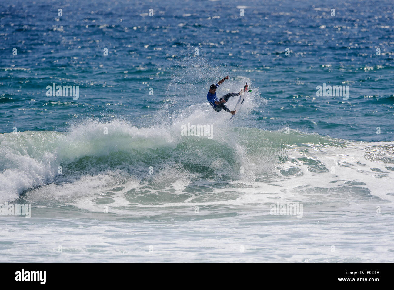 Huntington Beach, FL, USA. 31. Juli 2017. Trotz der beeindruckenden Stil kann Deivid Silva (BRA) Adcance aus Runde 2 auf den 2017 VANS uns Open of Surfing. Bildnachweis: Benjamin Ginsberg/Alamy Live-Nachrichten. Stockfoto