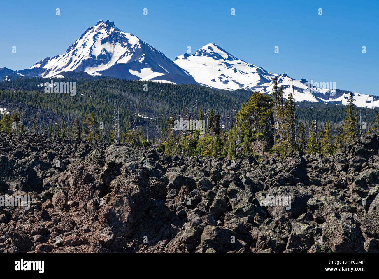 Drei Schwestern sind ein komplexer Vulkan von drei vulkanischen Gipfeln der Kaskade-vulkanischer Bogen und der Kaskadenkette in Oregon. Stockfoto