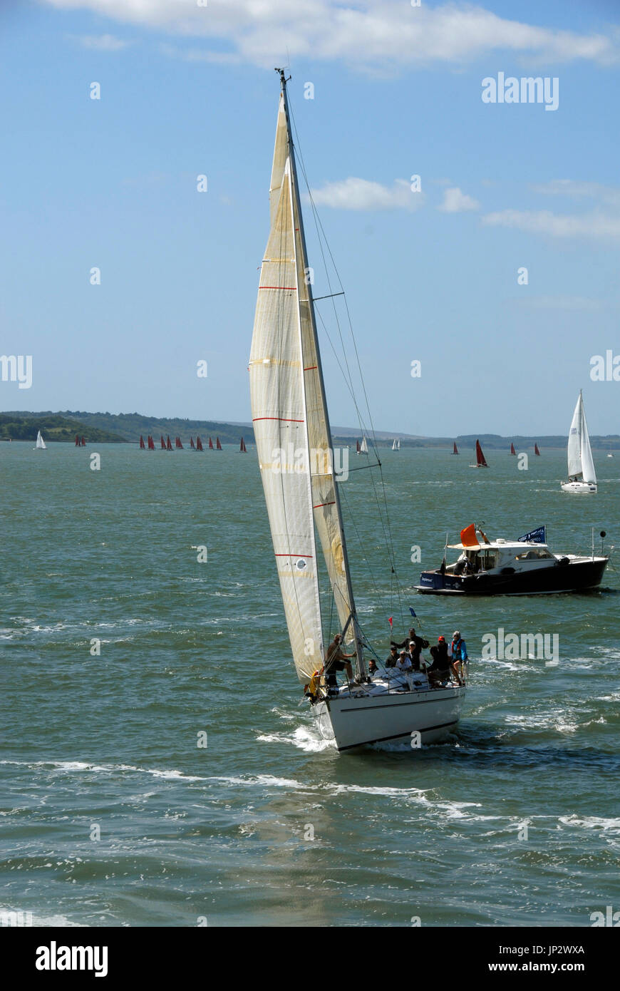 Yachten auf dem Solent Cowes Week, England Stockfoto