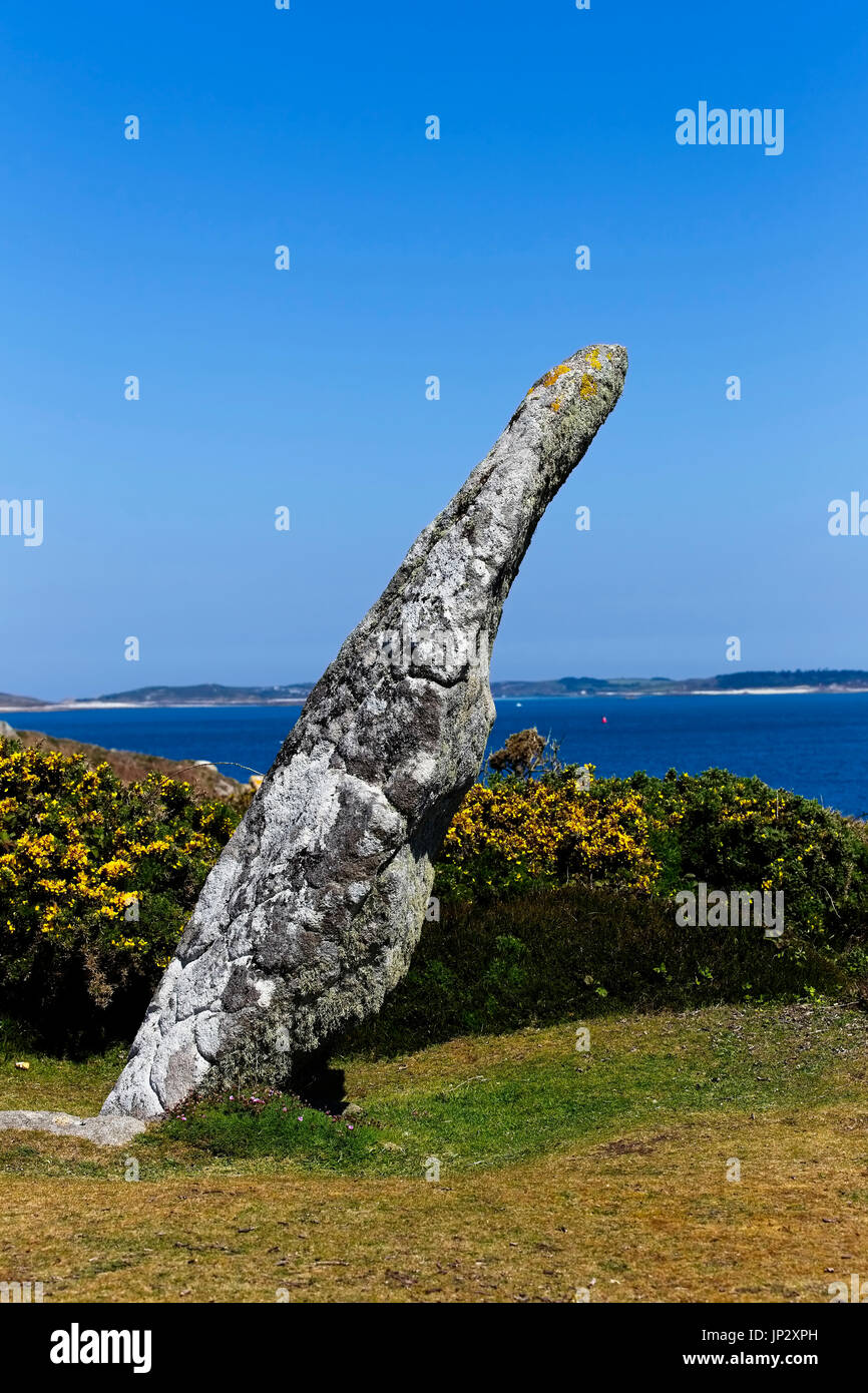 Der alte Mann Gugh, stehend Stein, Gugh, Isles of Scilly, Cornwall, England, UK. Stockfoto