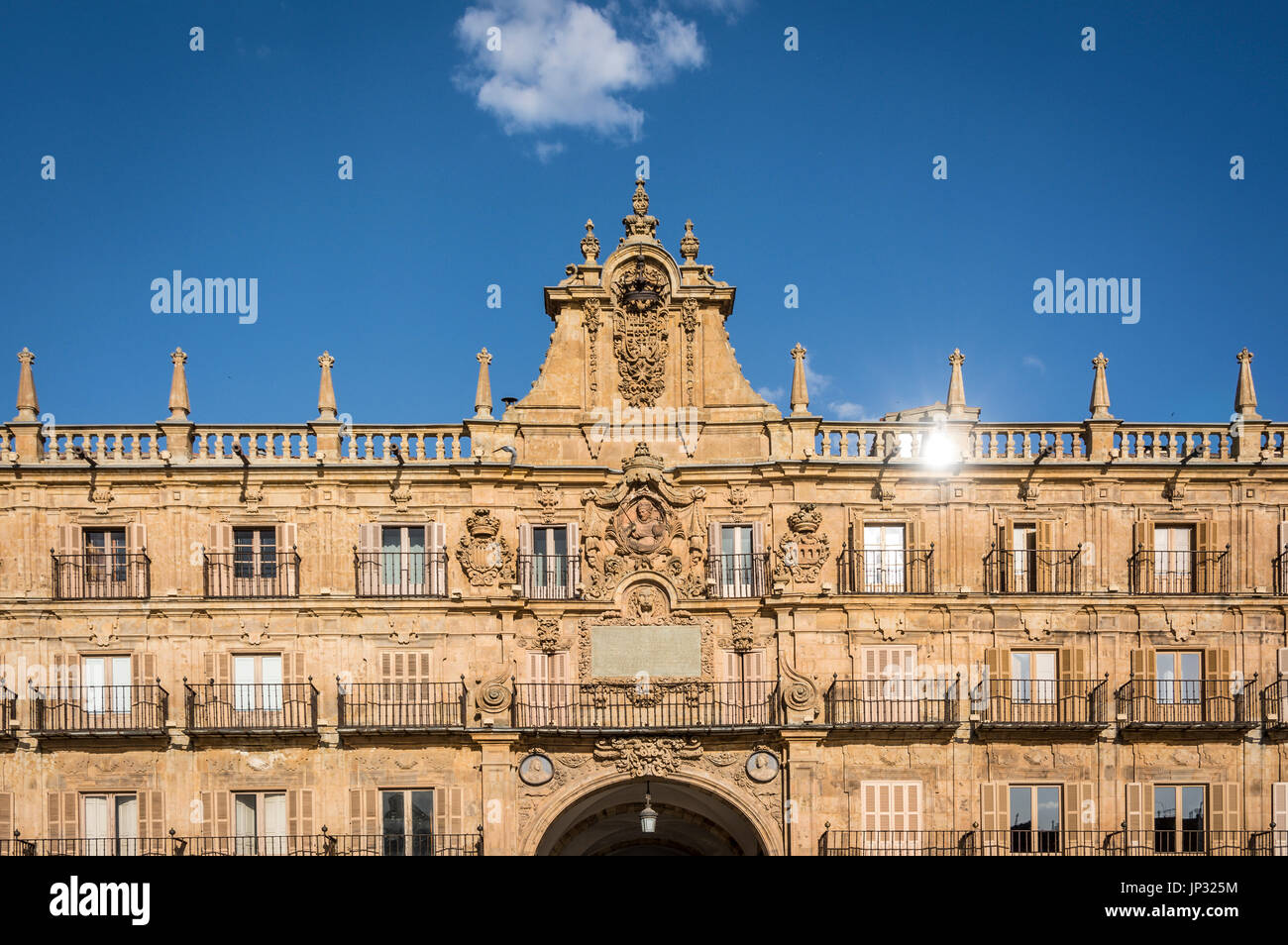 Plaza Mayor von Salamanca in Spanien. Einer der schönsten Plätze Europas. Weltkulturerbe erklärt seit 1988 von der UNESCO. Stockfoto