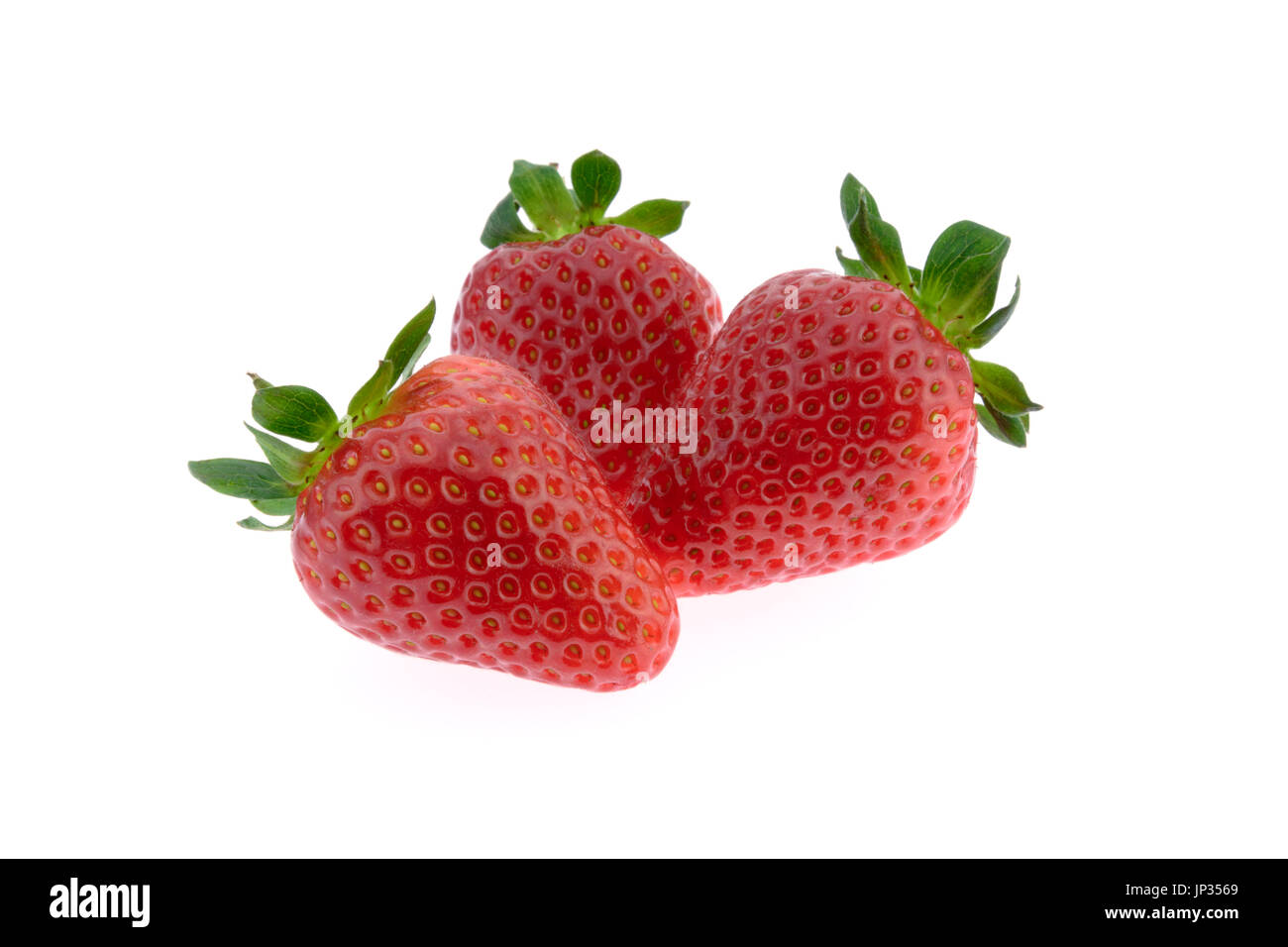 Drei frische Erdbeeren auf weißem Hintergrund isoliert Stockfoto