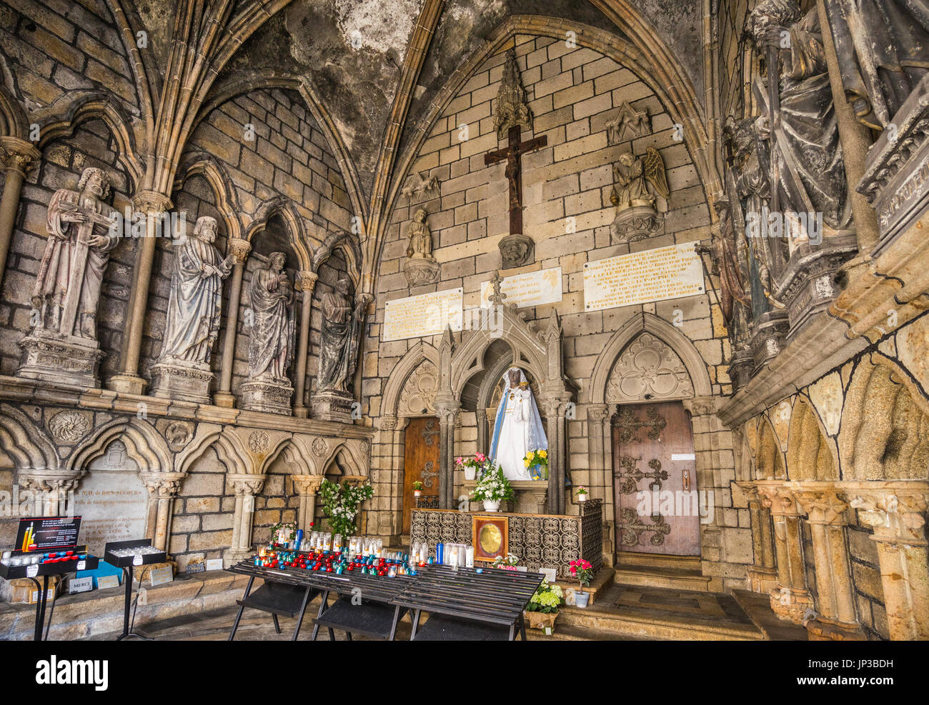 Frankreich, Bretagne, Côtes-d ' Armor-Abteilung, Guingamp, Kapelle der schwarzen Madonna von Guingamp an der Basilika Notre-Dame de Bon Secours Stockfoto