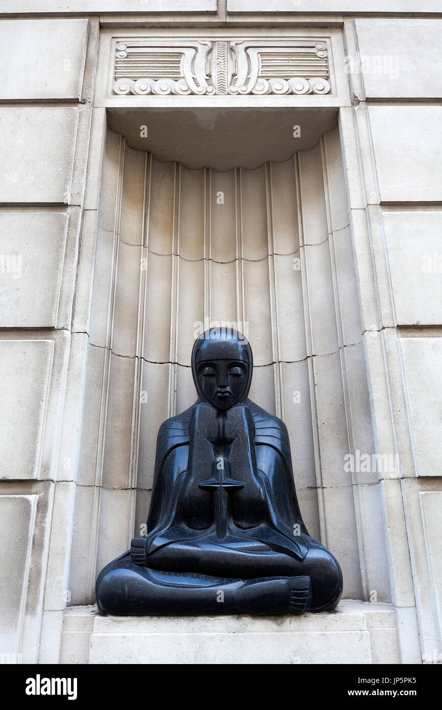 Nacht Skulptur aus schwarzem Basalt in den Mersey-Tunnel ist Georges & Lüftungsregelung Dockingstation, Pier Head, Liverpool Stockfoto