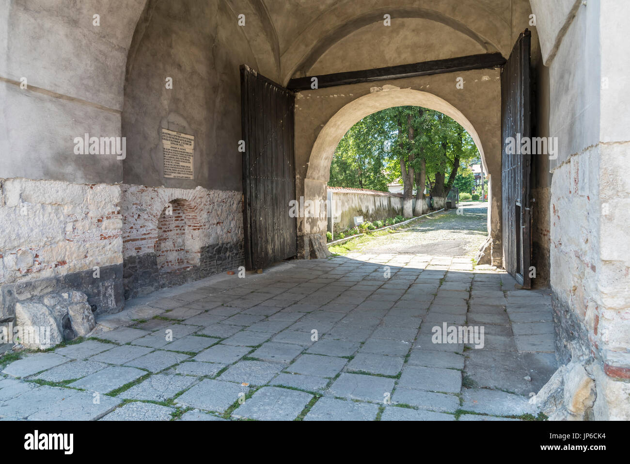 Eingang Negru Voda Kloster, in Campulung, Arges, Rumänien Stockfoto