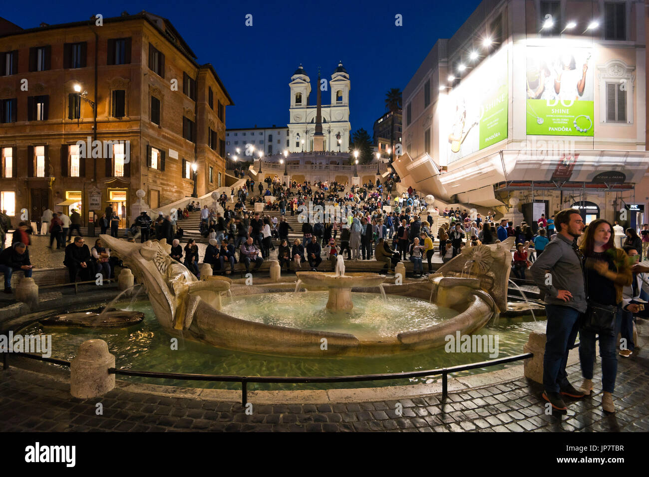 Horizontale, vertikale Ansicht von der spanischen Treppe in Rom. Stockfoto
