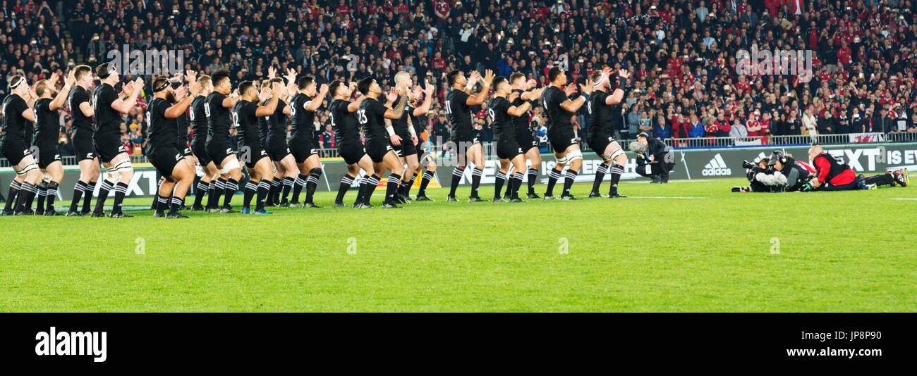 Die All Blacks führen Sie die Haka, Eden Park, Auckland, Samstag, 8. Juli 2017 vor dem Rugby World Cup Finale gegen die britischen und irischen Löwen Stockfoto