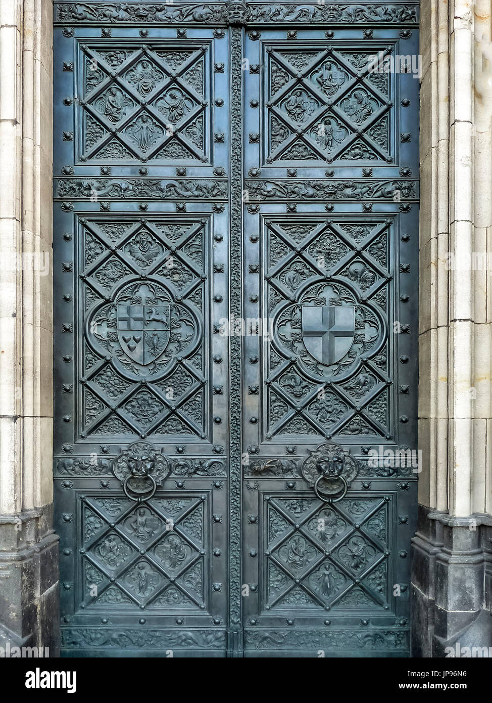 Eisentür, der Kölner Dom, Stockfoto