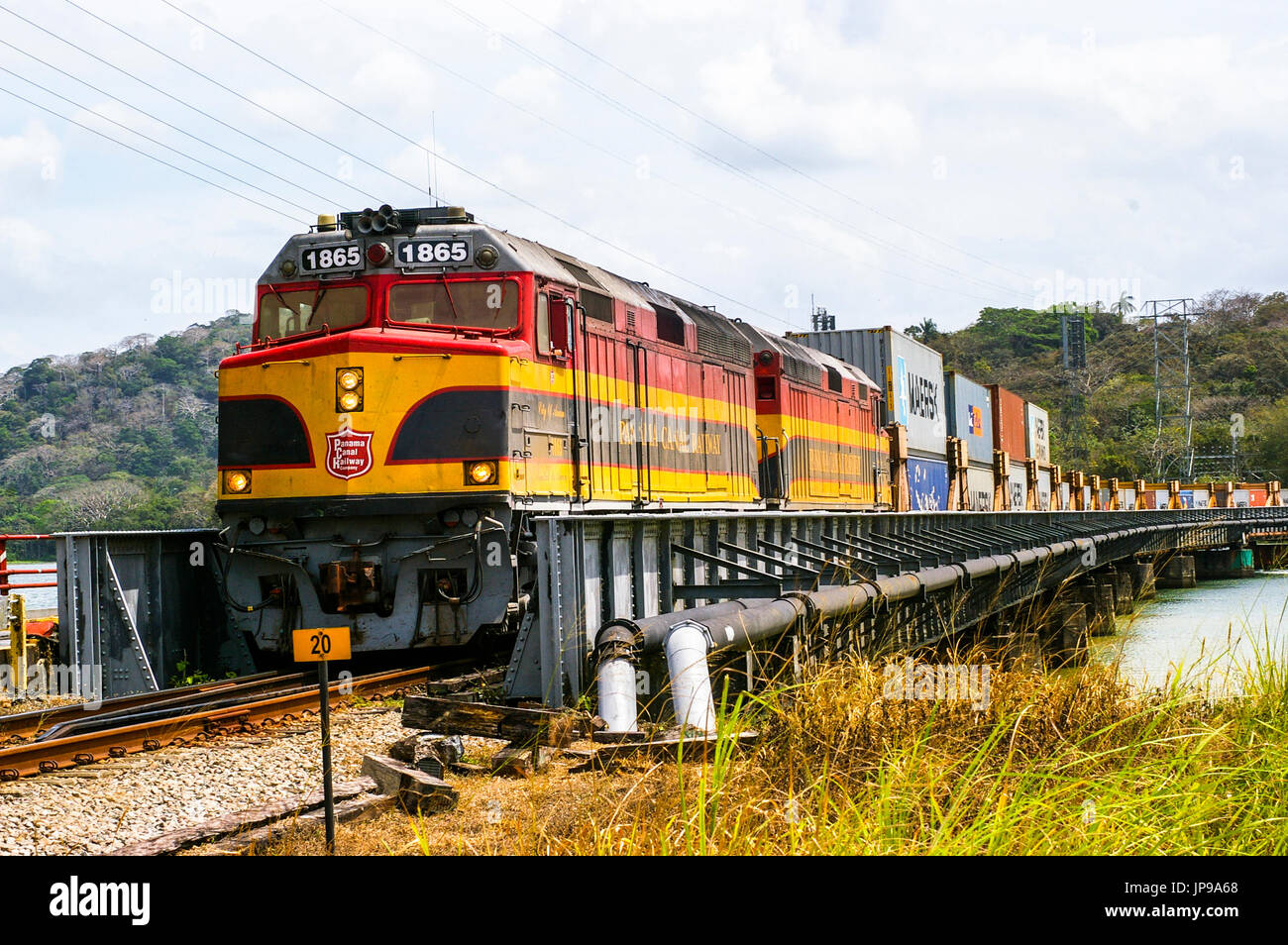 Bilder der Panama Canal Railway Züge und Lokomotiven, die Reisen von Panama City nach Colon Stockfoto