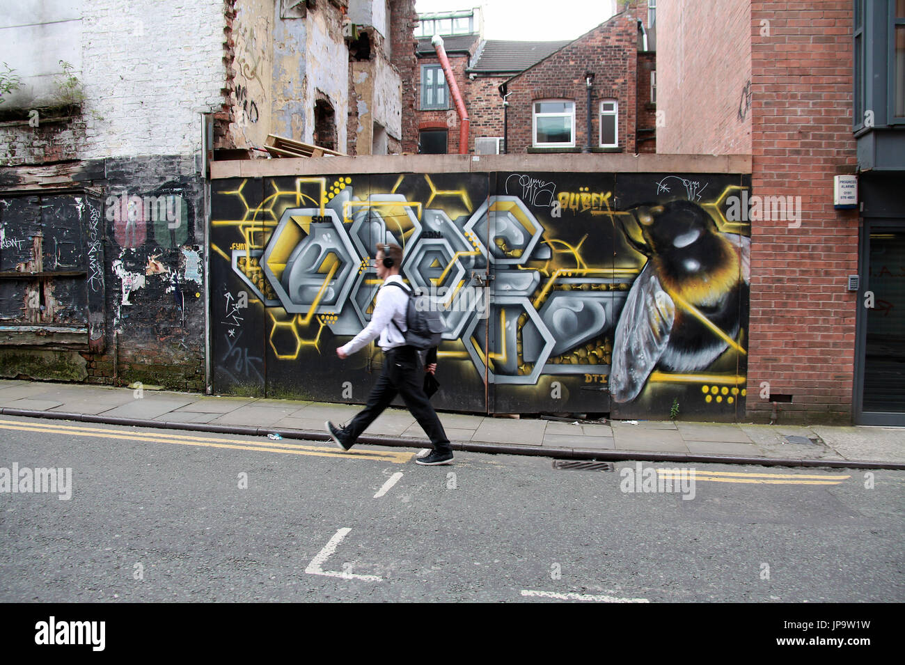 Streetart von Russell Meeham bekannt als Qubek im nördlichen Viertel von Manchester Stadtzentrum Stockfoto