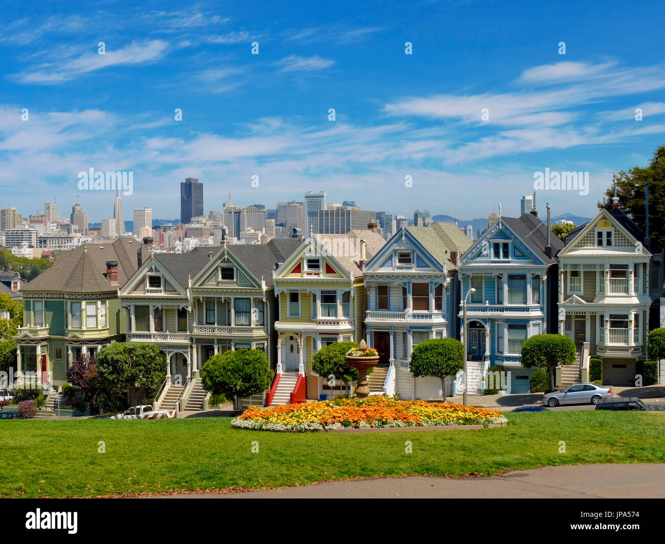 "Die sechs Schwestern", viktorianischen Häusern am Alamo Square, San Francisco, Kalifornien, USA Stockfoto
