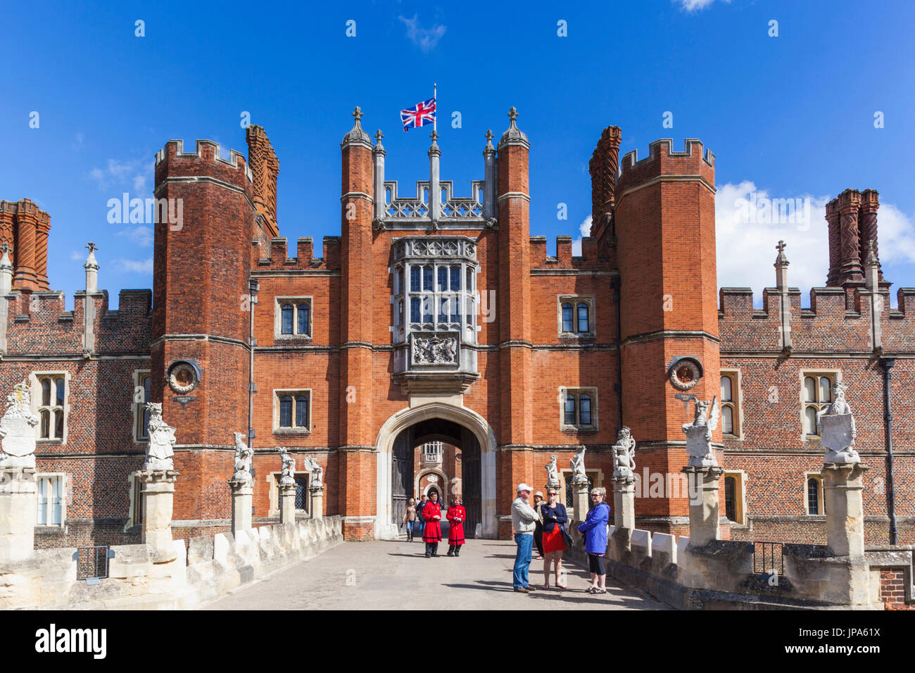 England, Middlesex, London, Kingston-upon-Thames, Hampton Court Palace, Haupteingang Stockfoto
