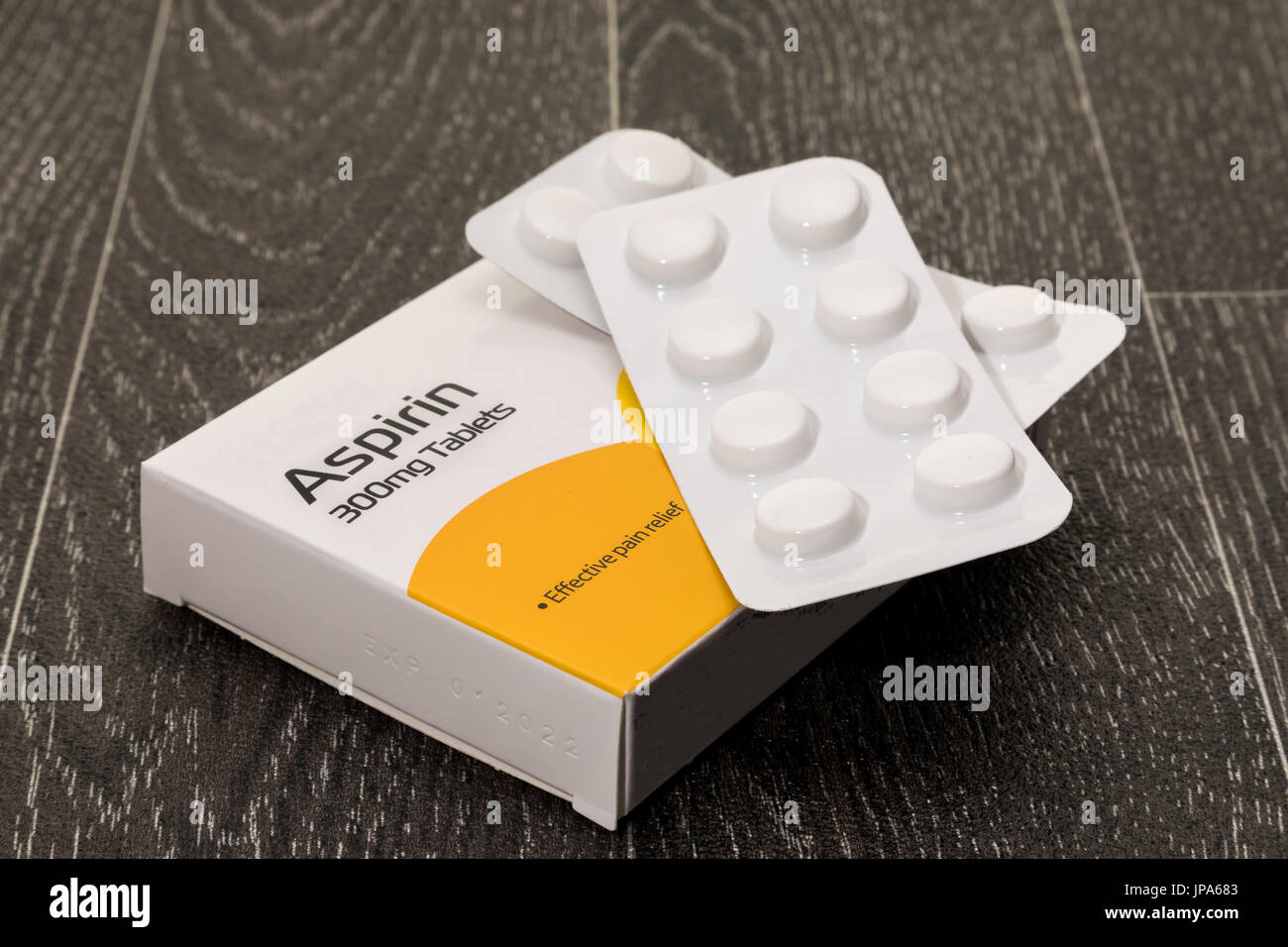 Packung mit Aspirin-Tabletten im Einzelhandel Stockfoto