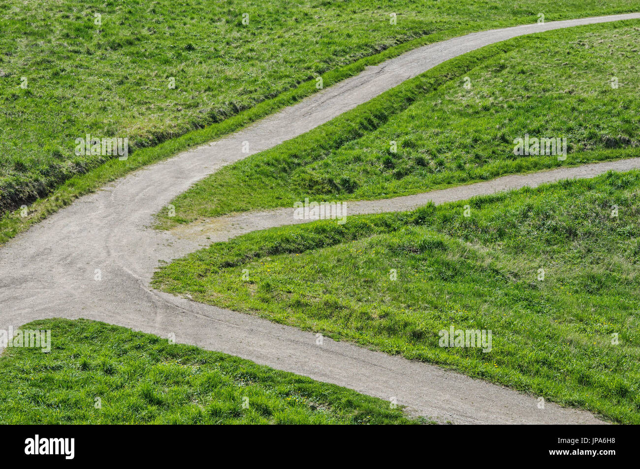Symbol / Konzepte, an der Kreuzung von Landstraßen Stockfoto