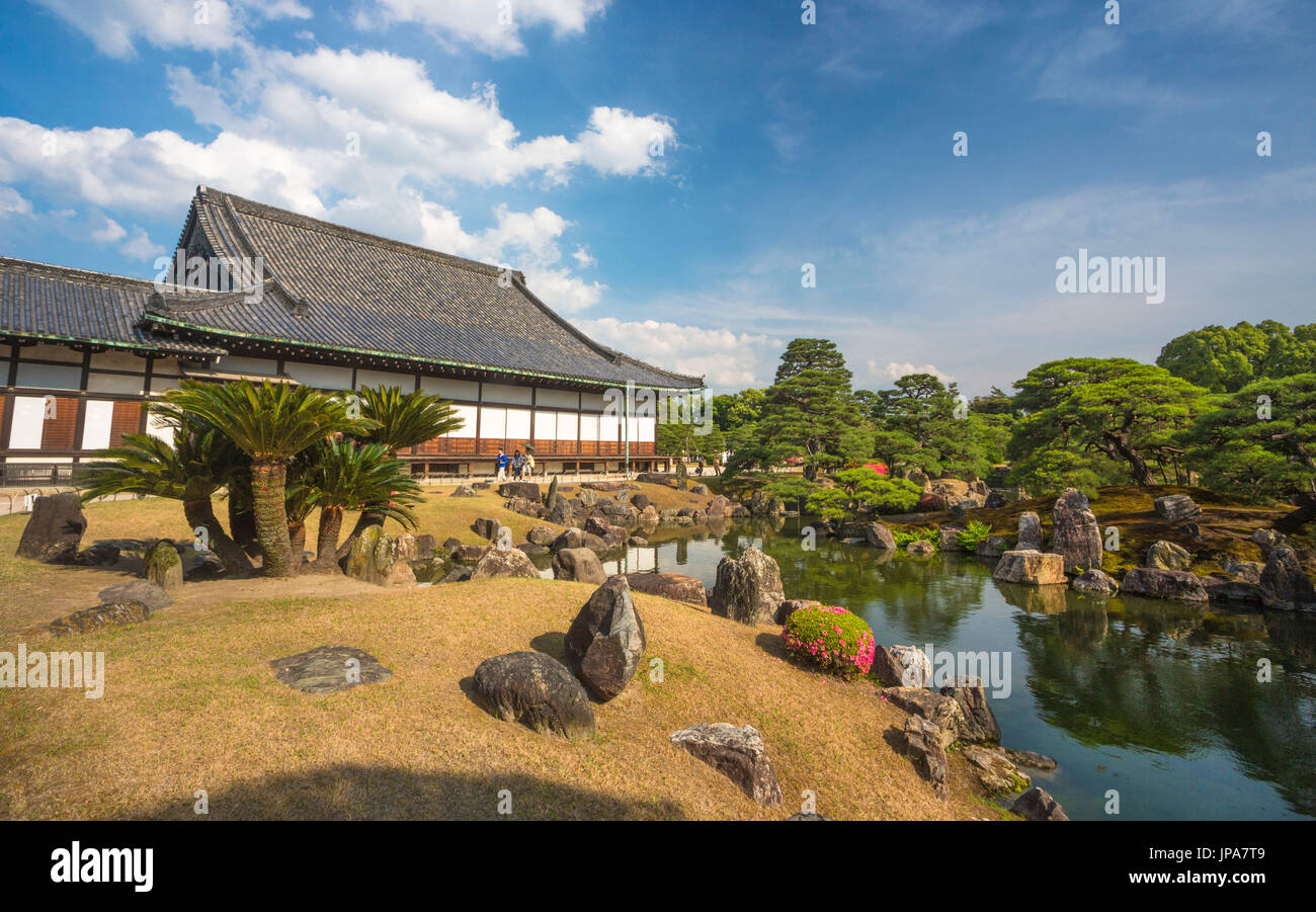 Japan, Kyoto City, Nijo, Ninomaru Palast, Schlossgarten Stockfoto