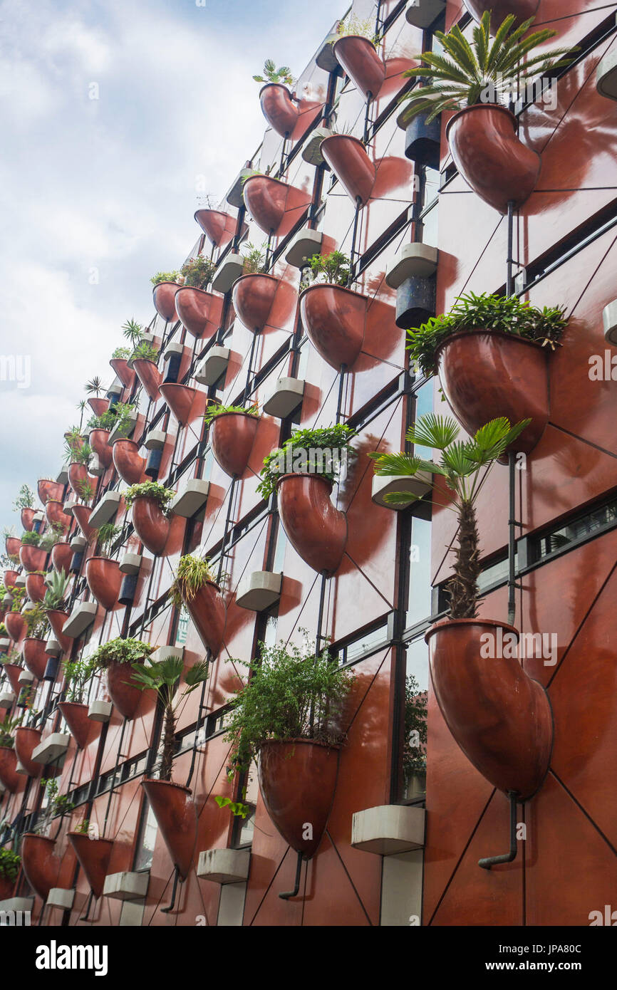 Japan, Osaka City, organischen Bauens Shinsaibashi Stockfoto